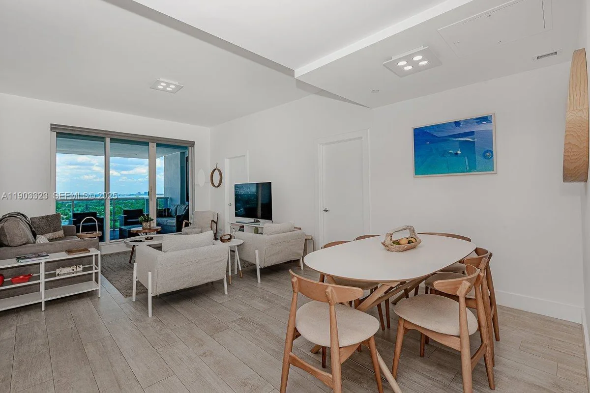 2301 Collins Ave #PH21, Miami Beach: photo 1 of 28