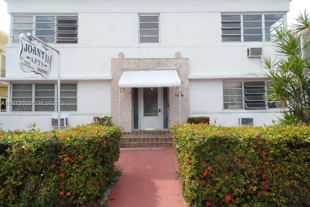 6950 Byron Ave #2, Miami Beach: photo 1 of 7