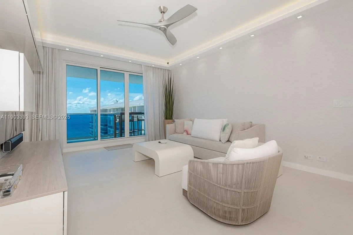 2301 Collins Ave #PH20, Miami Beach: photo 1 of 28