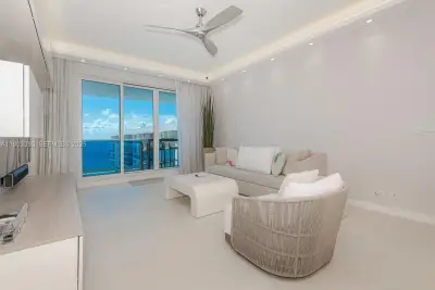 2301 Collins Ave #PH20, Miami Beach: photo 1 of 28