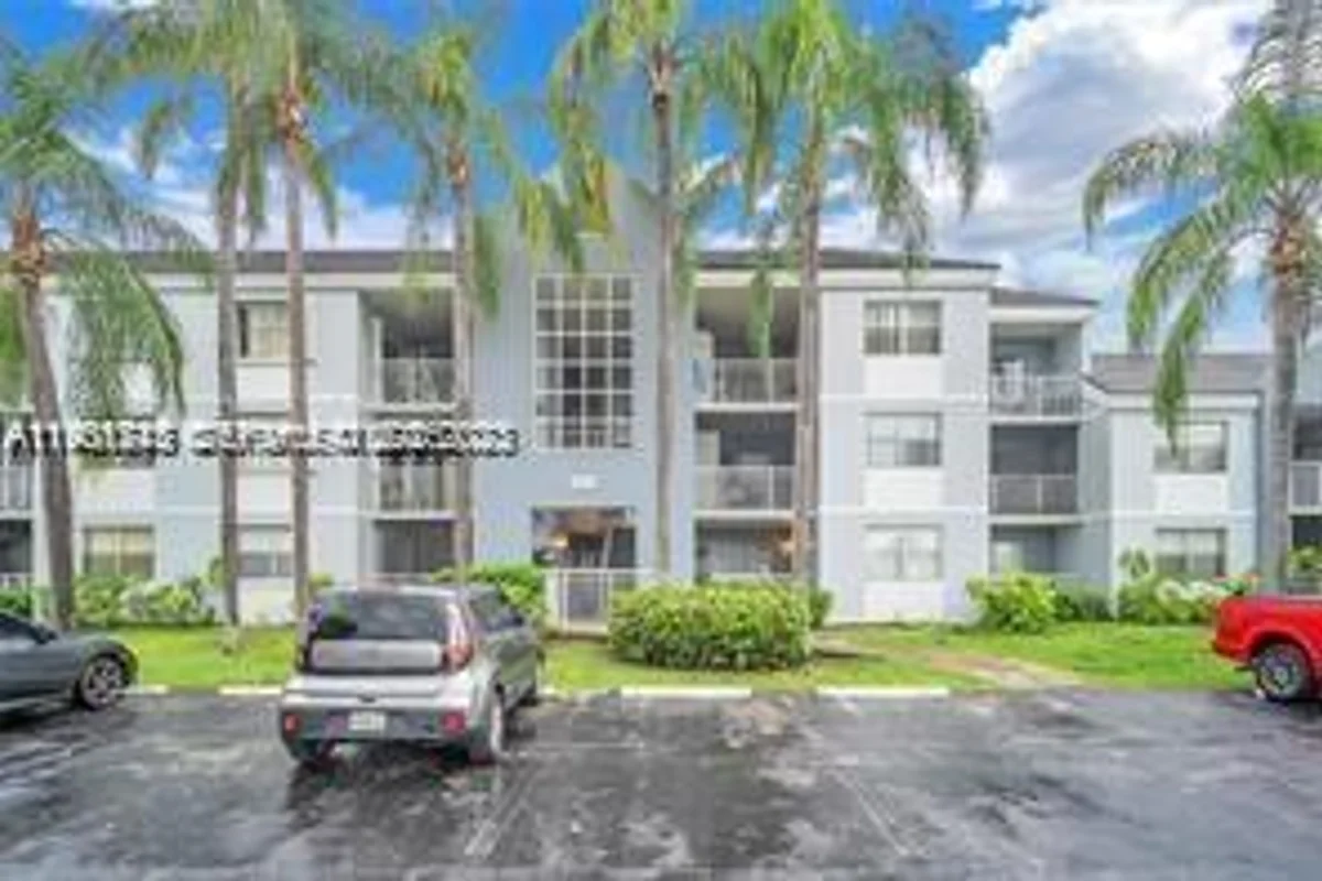 8670 SW 212th St #108, Cutler Bay: photo 1 of 7