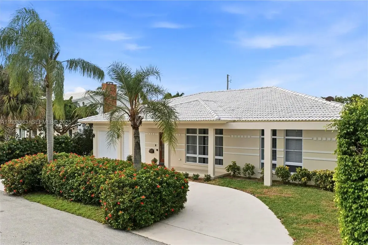 2607 Holy Cross Ln, Lake Worth: photo 1 of 30