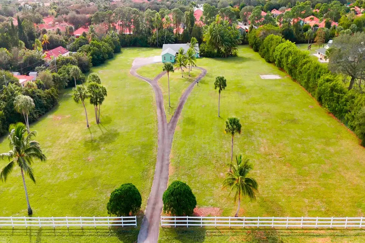 4656 Lillian Ave, Palm Beach Gardens: photo 1 of 26