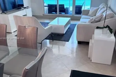 2301 Collins Ave #1025, Miami Beach: photo 1 of 12