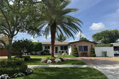 9300 SW 192nd Dr, Cutler Bay: photo 1 of 26