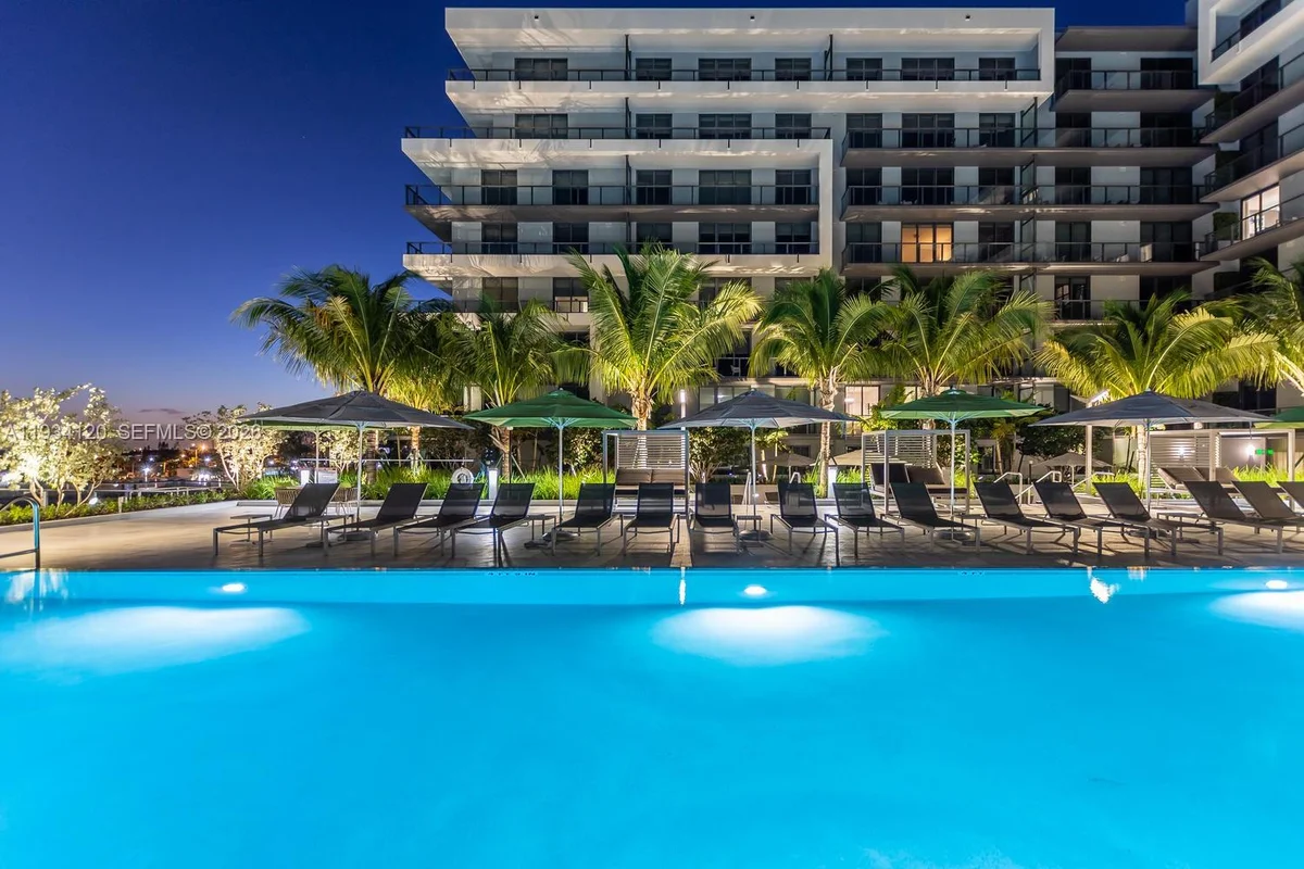 2960 NE 207 St #810, Aventura: photo 1 of 46