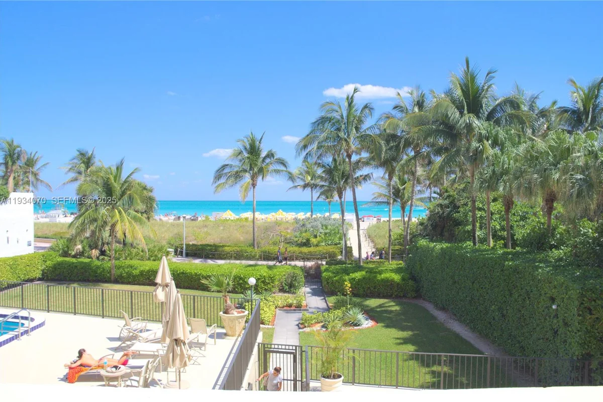 1623 Collins Ave #218, Miami Beach: photo 1 of 30