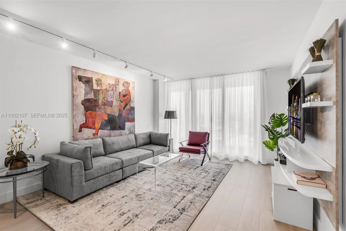 1500 Ocean Dr #1109, Miami Beach: photo 1 of 44