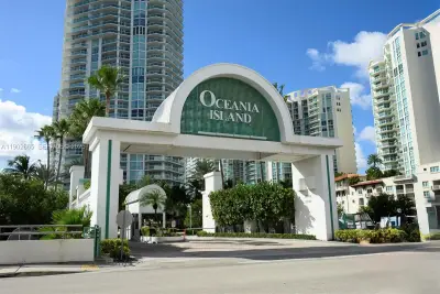16500 Collins Ave #2055, Sunny Isles Beach: photo 1 of 57