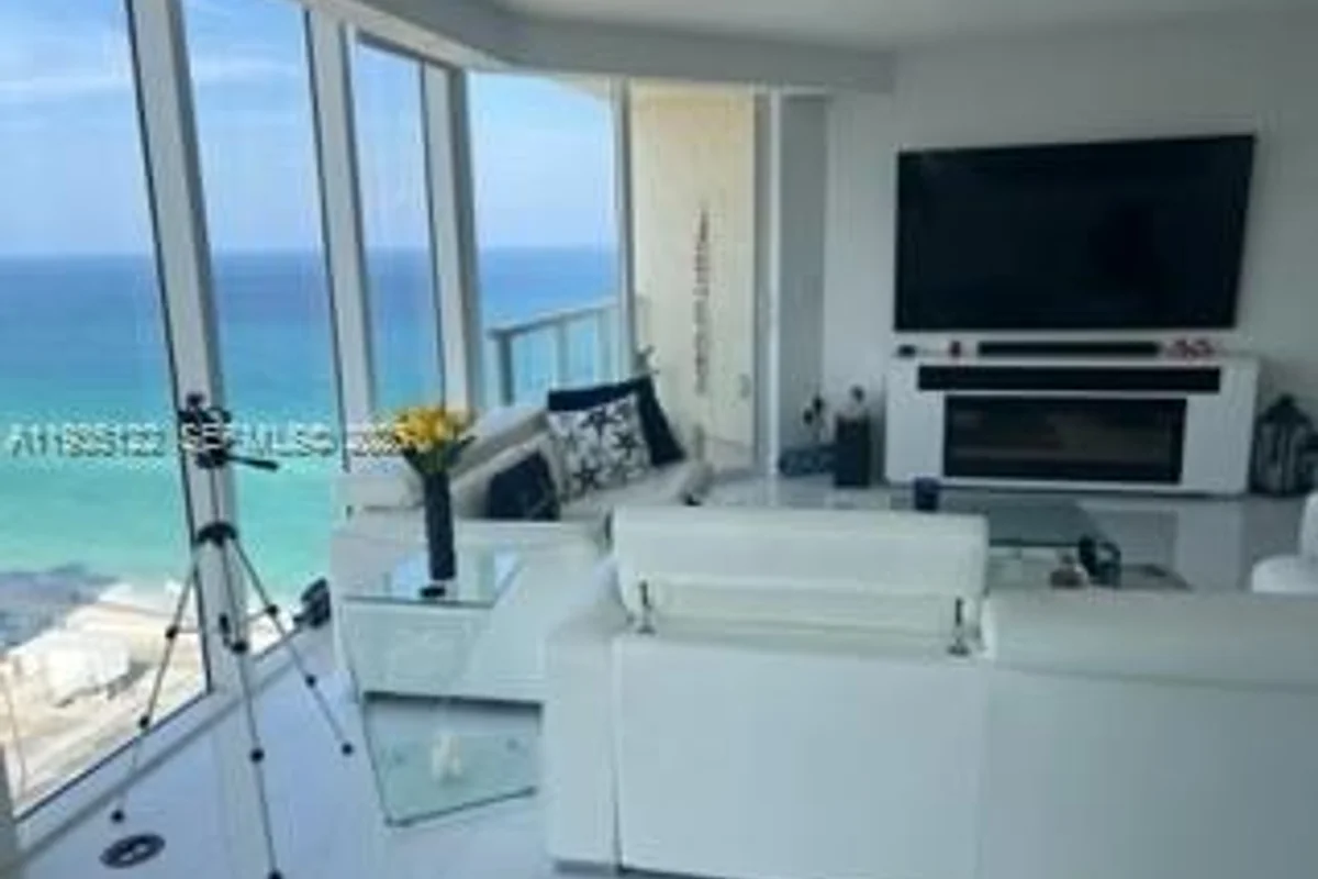 16699 Collins Ave #2507, Sunny Isles Beach: photo 1 of 23
