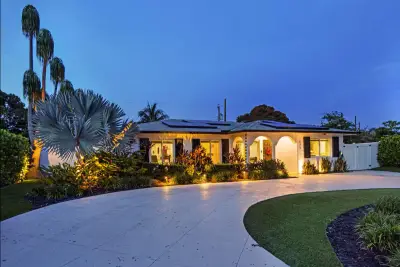 623 Jaeger Dr, Delray Beach: photo 1 of 10