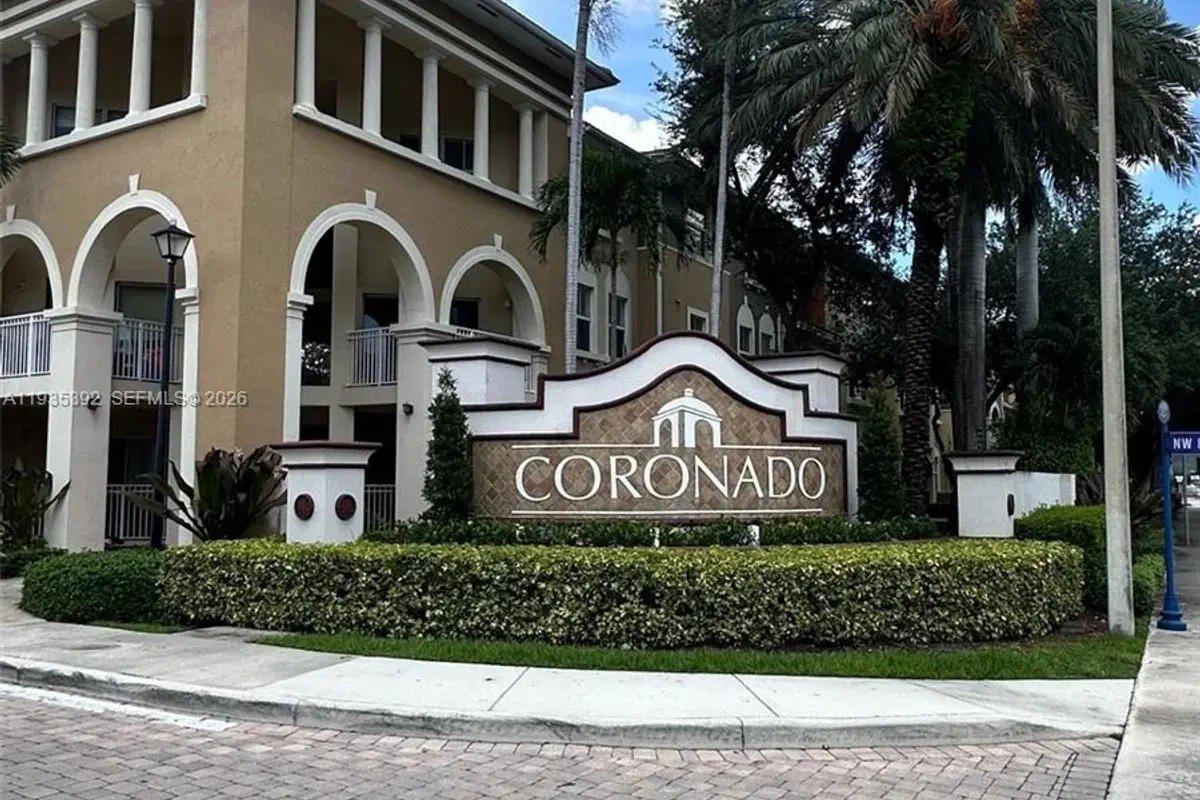 10800 NW 88th Ter #213, Doral: photo 1 of 11