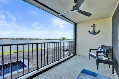 132 Lakeshore Dr #317, North Palm Beach: photo 1 of 37