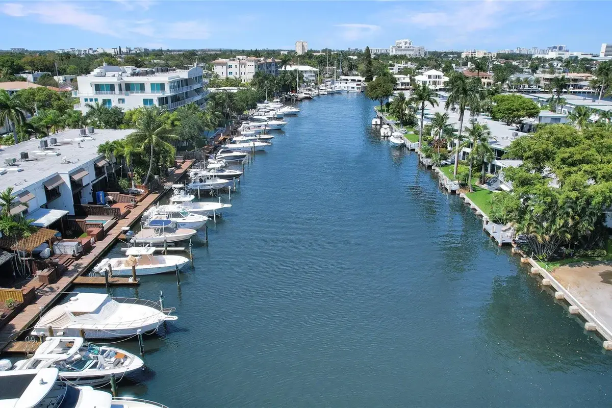 424 Hendricks Isle #6, Fort Lauderdale: photo 1 of 23