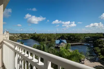 350 N Federal Hwy #512, Boynton Beach: photo 1 of 29