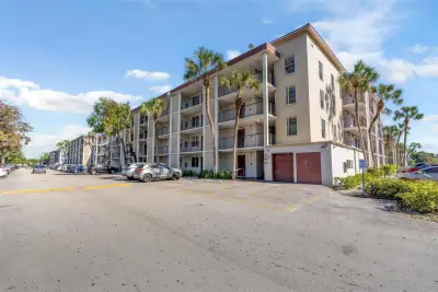 2600 NW 49th Ave #309, Lauderdale Lakes: photo 1 of 26