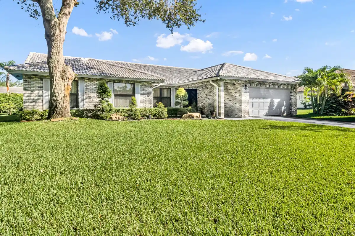 11884 NW 2nd Ct, Coral Springs: photo 1 of 31