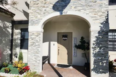 12917 SW 232nd Ln, Homestead: photo 1 of 39