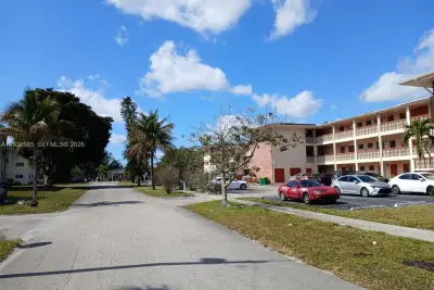 4751 NW 10th Ct #310, Plantation: photo 1 of 19