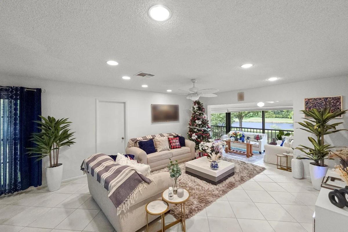 9286 Vista Del Lago #35b, Boca Raton: photo 1 of 17