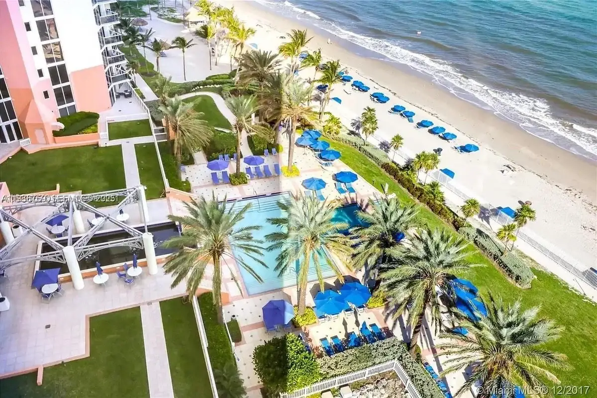 19333 Collins Ave #1109, Sunny Isles Beach: photo 1 of 24