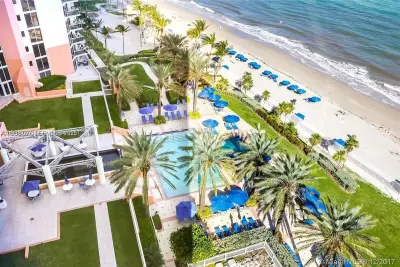 19333 Collins Ave #1109, Sunny Isles Beach: photo 1 of 24