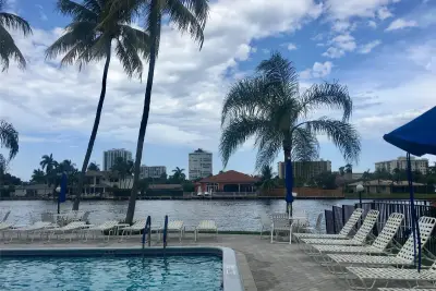 6407 Bay Club Dr #1, Fort Lauderdale: photo 1 of 30
