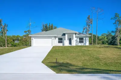13875 63rd Ln N, Loxahatchee: photo 1 of 70