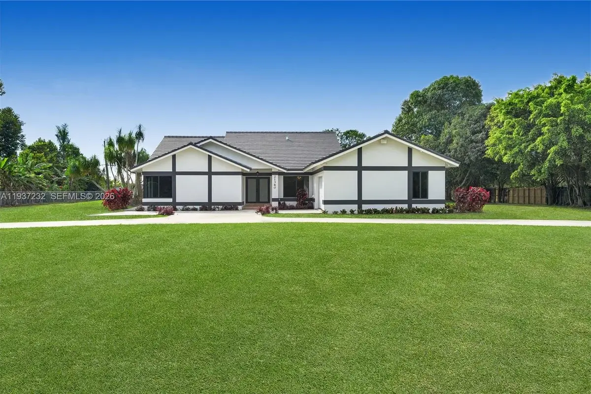 21360 SW 236th St, Homestead: photo 1 of 27