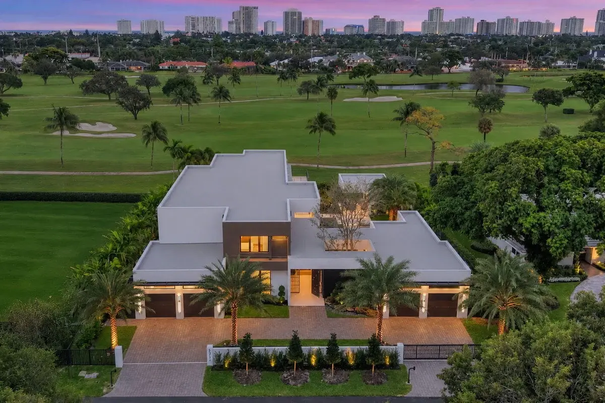 4312 NE 23 Ave, Fort Lauderdale: photo 1 of 95