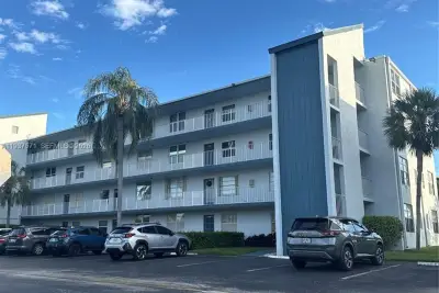 7690 NW 18th St #408, Margate: photo 1 of 9
