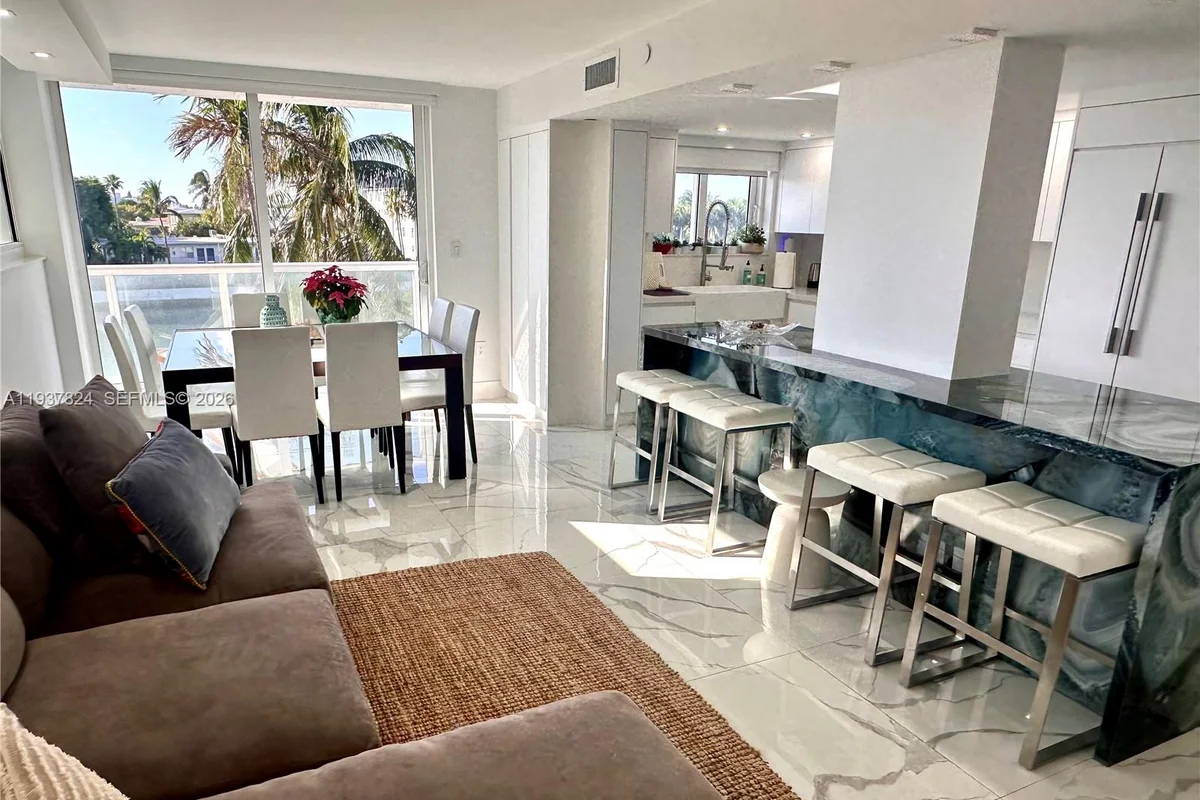 2457 Collins Ave #408, Miami Beach: photo 1 of 13