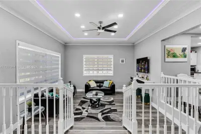 13895 NE 11th Ave, North Miami: photo 1 of 60