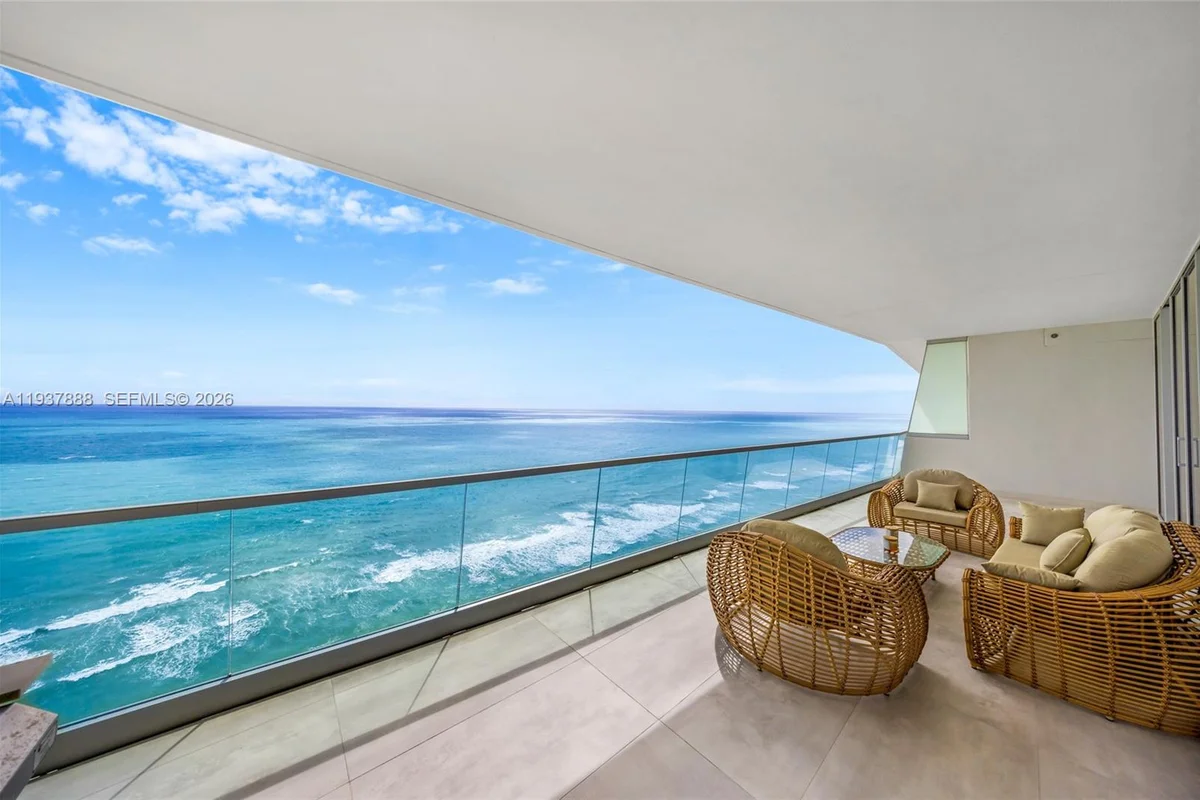 18501 Collins Ave #2502, Sunny Isles Beach: photo 1 of 28