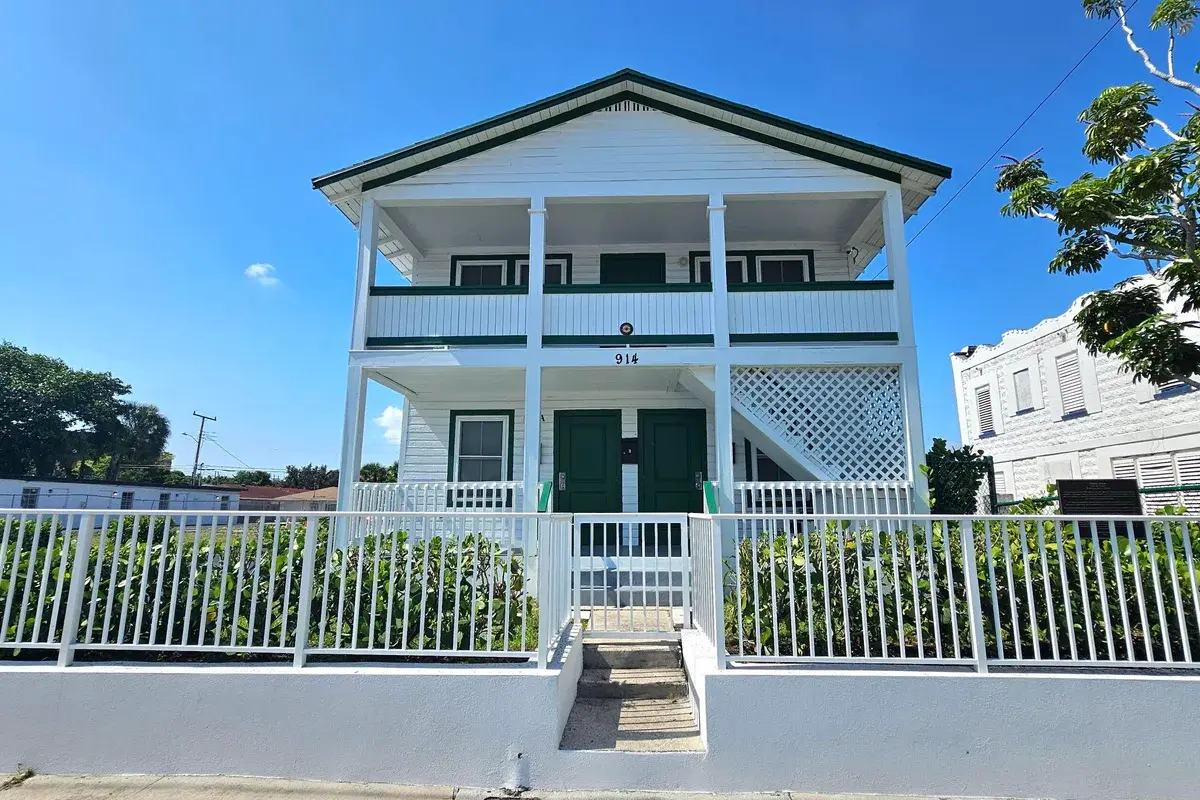914 10th St #C, West Palm Beach: photo 1 of 28