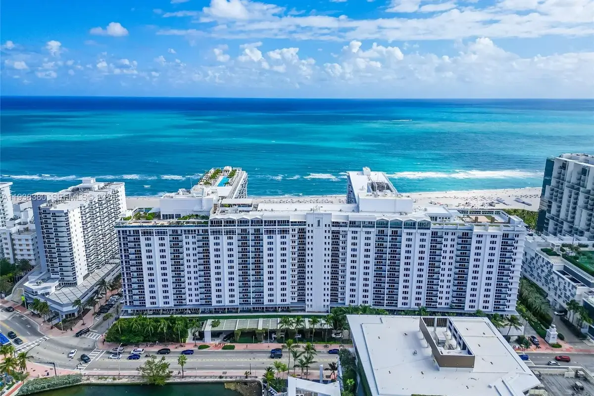 2301 Collins Ave #1425, Miami Beach: photo 1 of 18