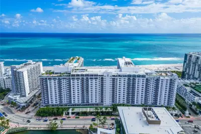 2301 Collins Ave #1425, Miami Beach: photo 1 of 18