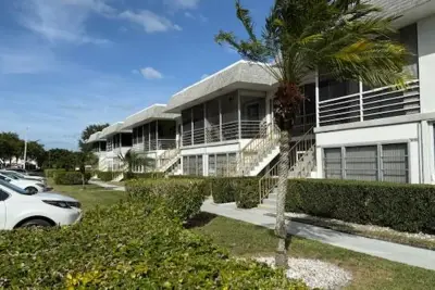 100 Stratford H, West Palm Beach: photo 1 of 21