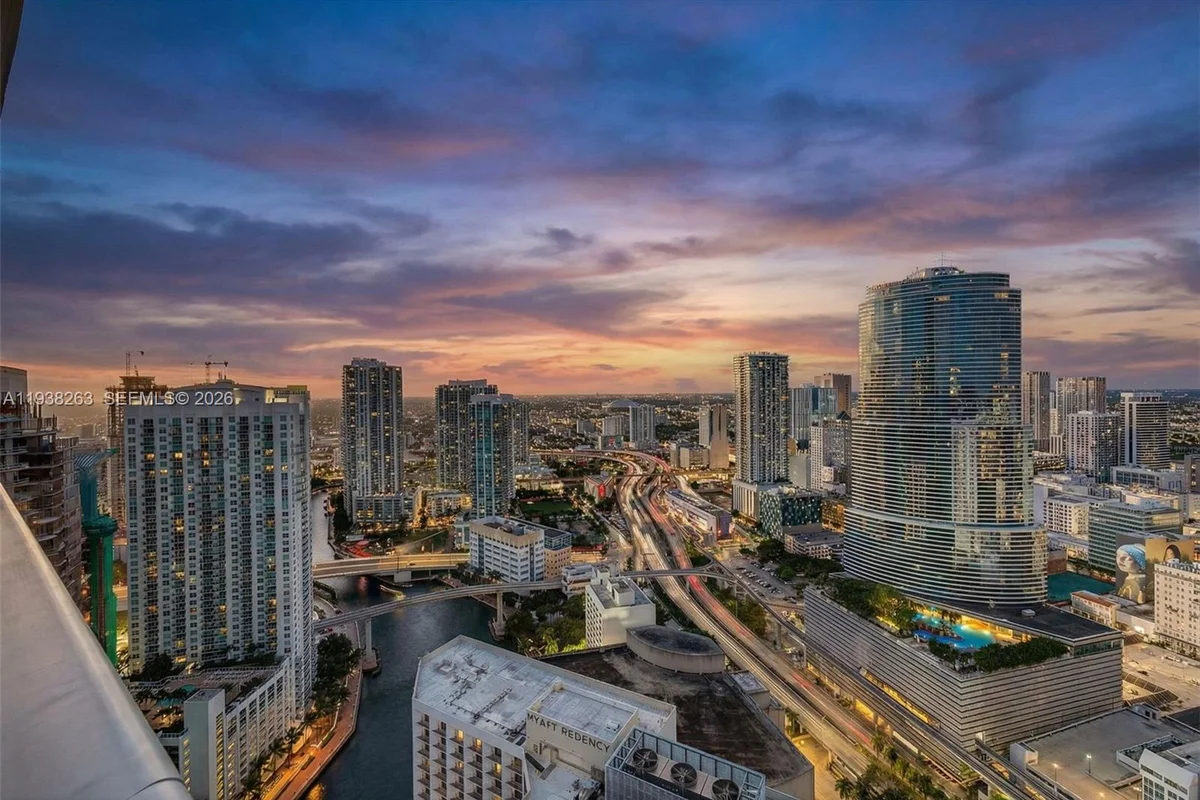 200 Biscayne Boulevard Way #4414, Miami: photo 1 of 29