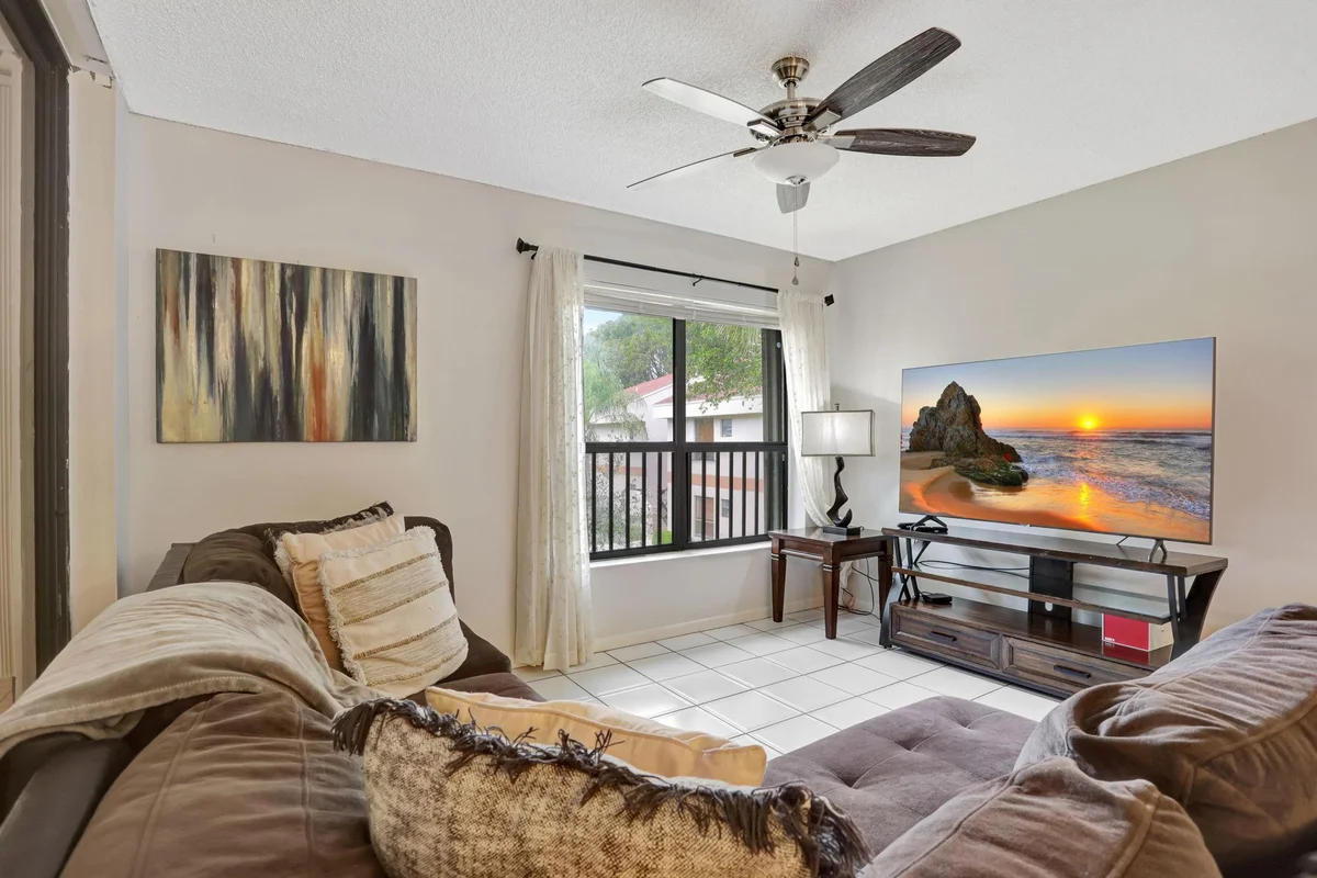 2748 S Carambola Cir #1923, Coconut Creek: photo 1 of 21