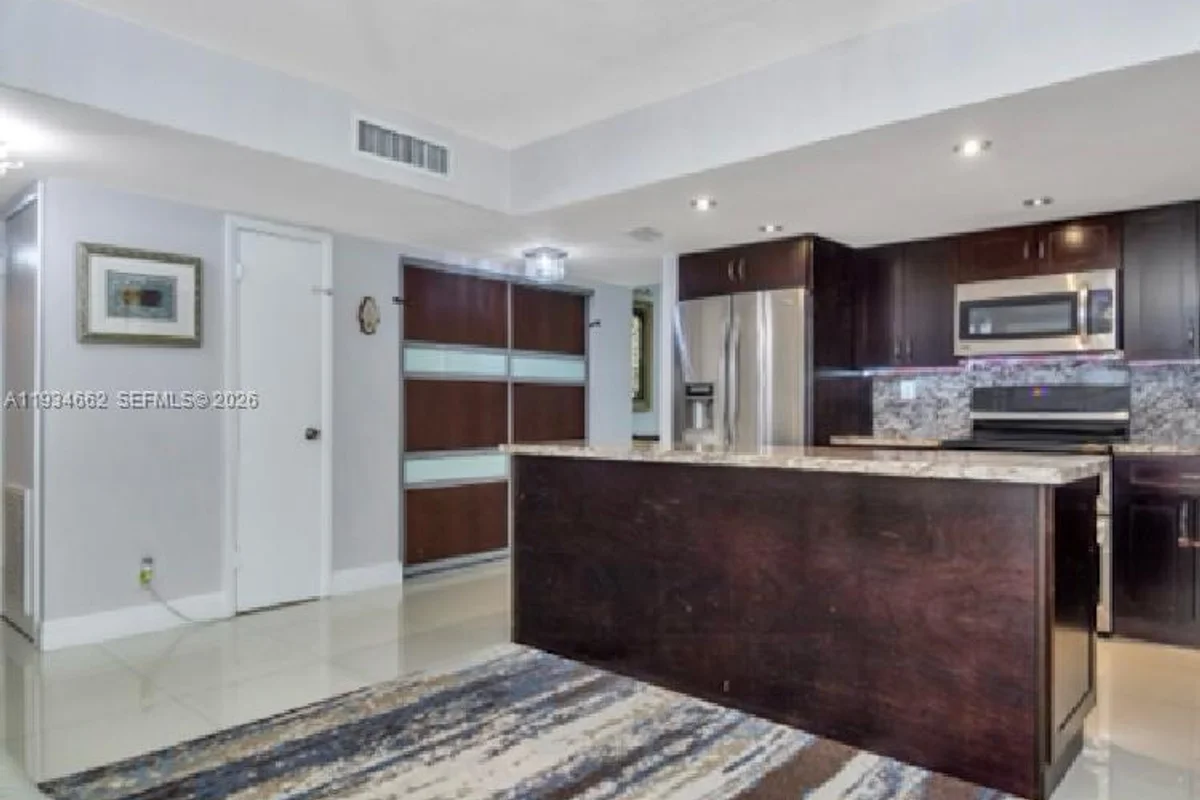 20401 NE 30th Ave #108-8, Aventura: photo 1 of 32