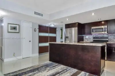 20401 NE 30th Ave #108-8, Aventura: photo 1 of 32