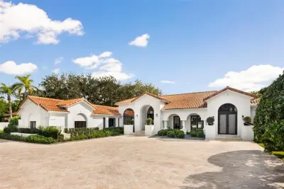 7430 SW 66th St, Miami: photo 1 of 43