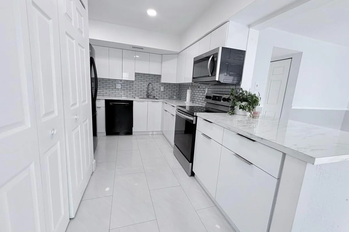 1788 SW 81st Way, Davie: photo 1 of 35