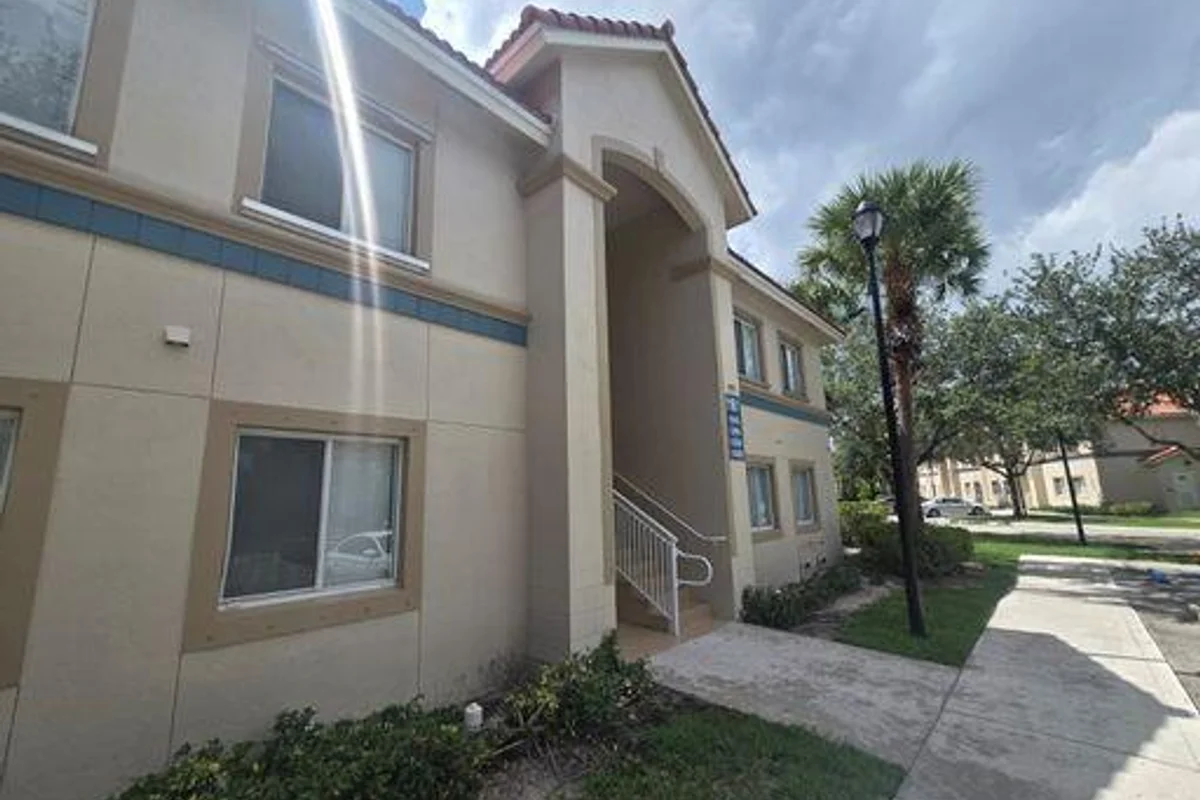 1161 Golden Lakes Blvd #1315, West Palm Beach: photo 1 of 23