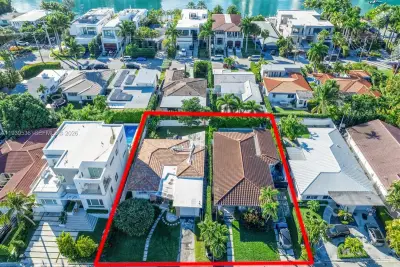 9424 9432 Carlyle Ave, Surfside: photo 1 of 12
