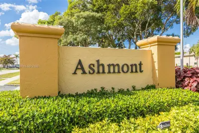 7552 Ashmont Cir #310, Tamarac: photo 1 of 41