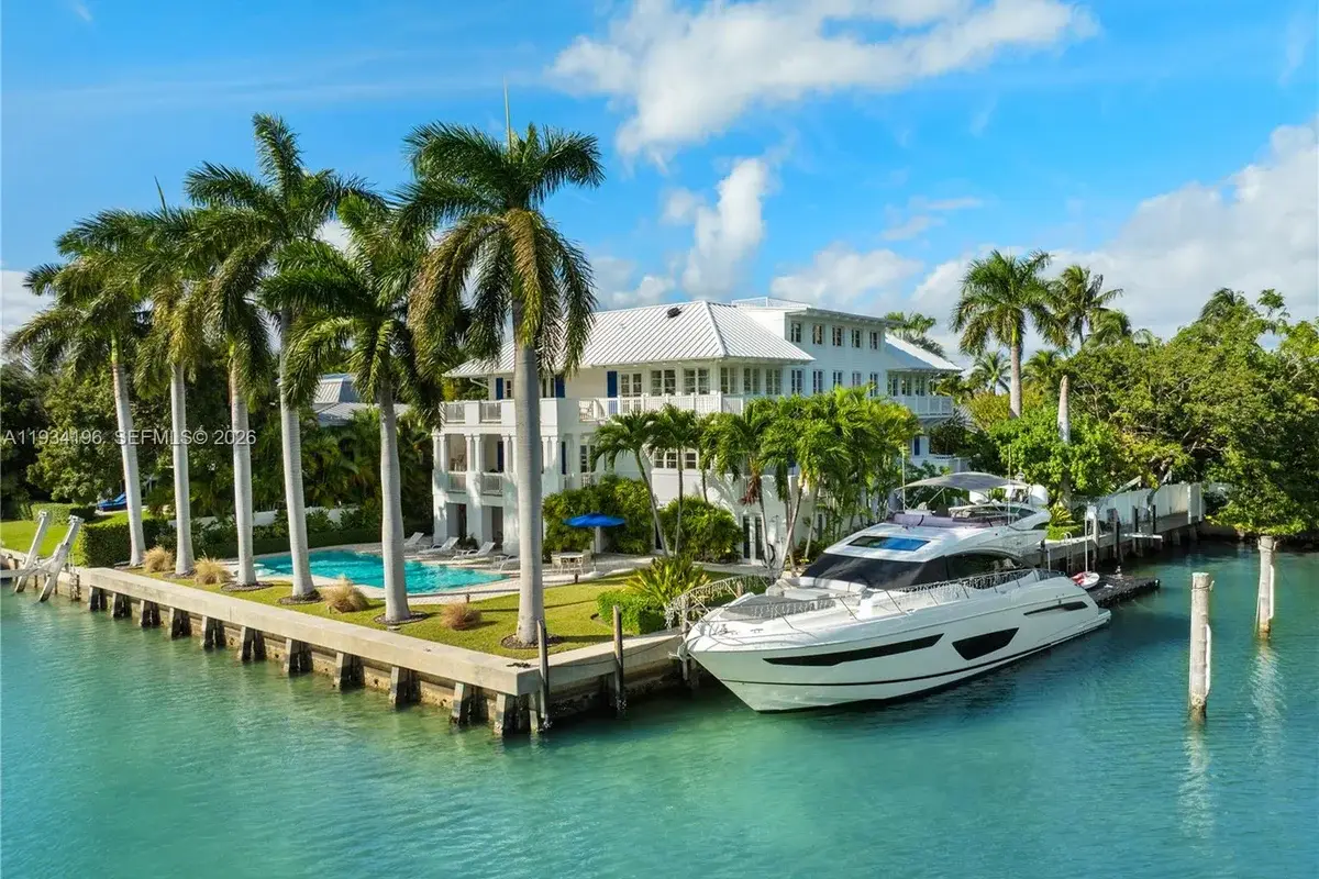 100 Cape Florida Dr, Key Biscayne: photo 1 of 68
