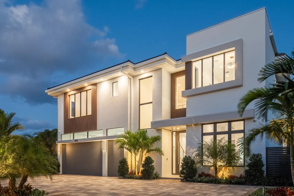 450 NE Spanish Ct, Boca Raton: photo 1 of 32
