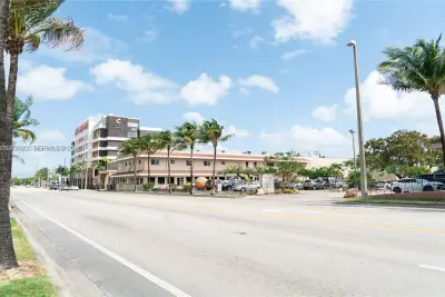 236 N Federal Hwy #201, Dania Beach: photo 1 of 51